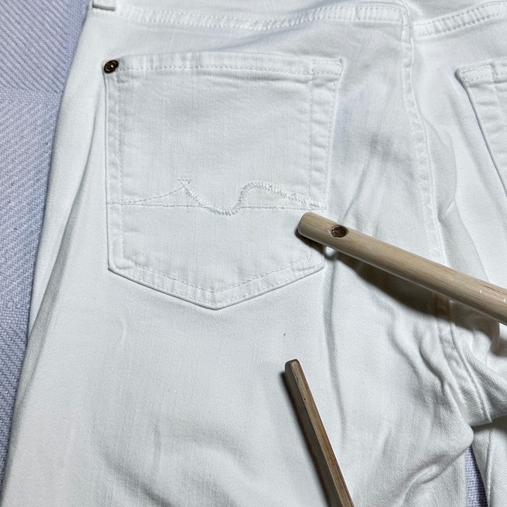 7 For All Mankind Kimmie Bootcut Jeans Womens 28 Stretch White Denim 5 Pocket - Picture 11 of 16